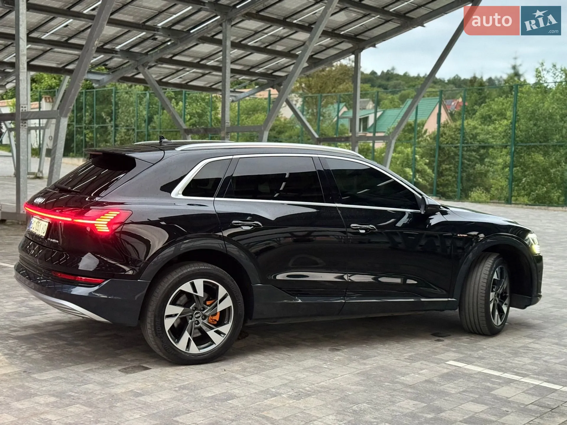 2022 Audi e-tron - мініатюра 5