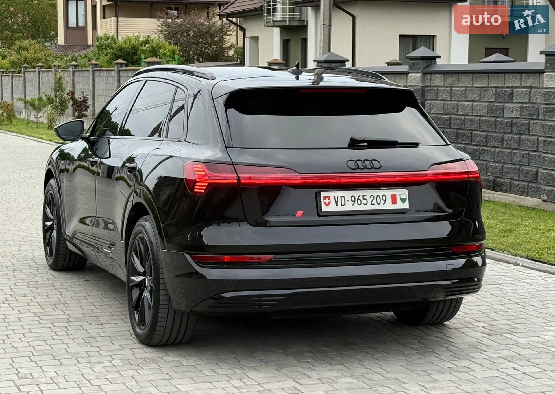 2019 Audi e-tron - мініатюра 22