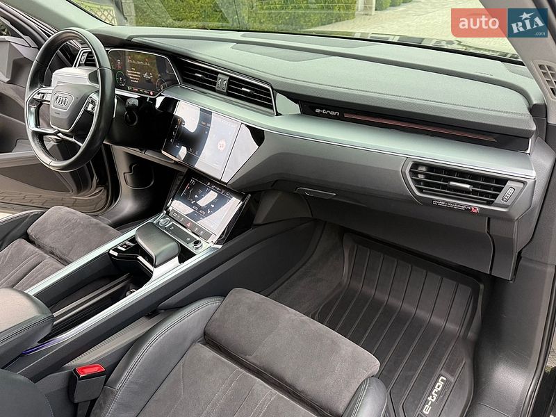 Внедорожник / Кроссовер Audi e-tron 2019 в Ровно
