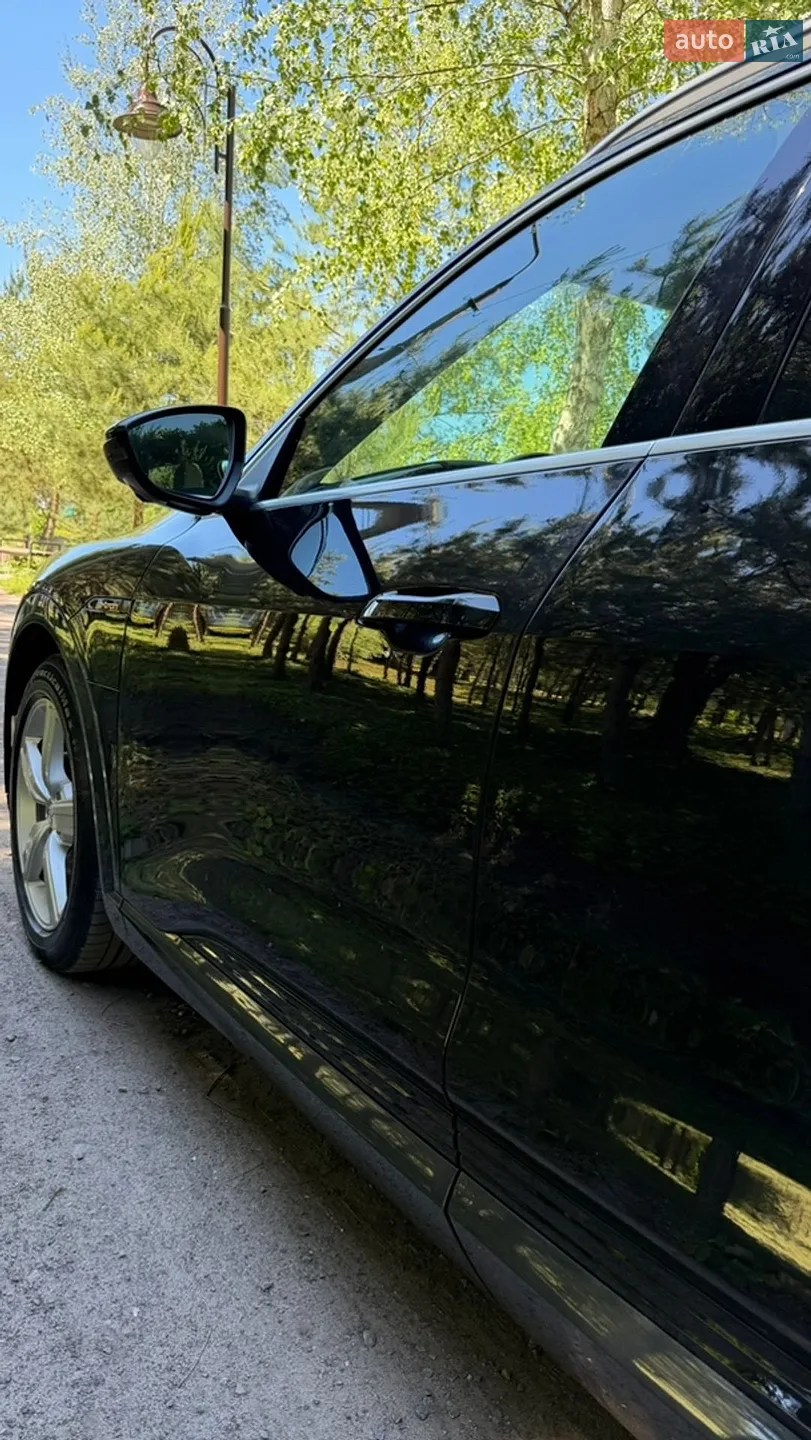 2019 Audi e-tron - мініатюра 3