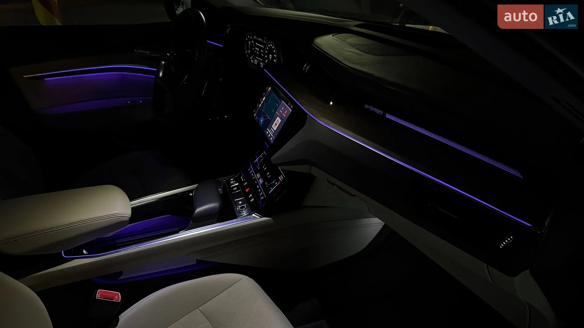2019 Audi e-tron - мініатюра 32