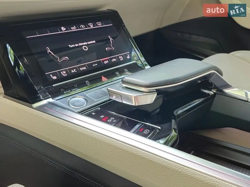 Audi e-tron 2019 VIN WA1VABGE3KB011317 фото оголошення 24 з 52