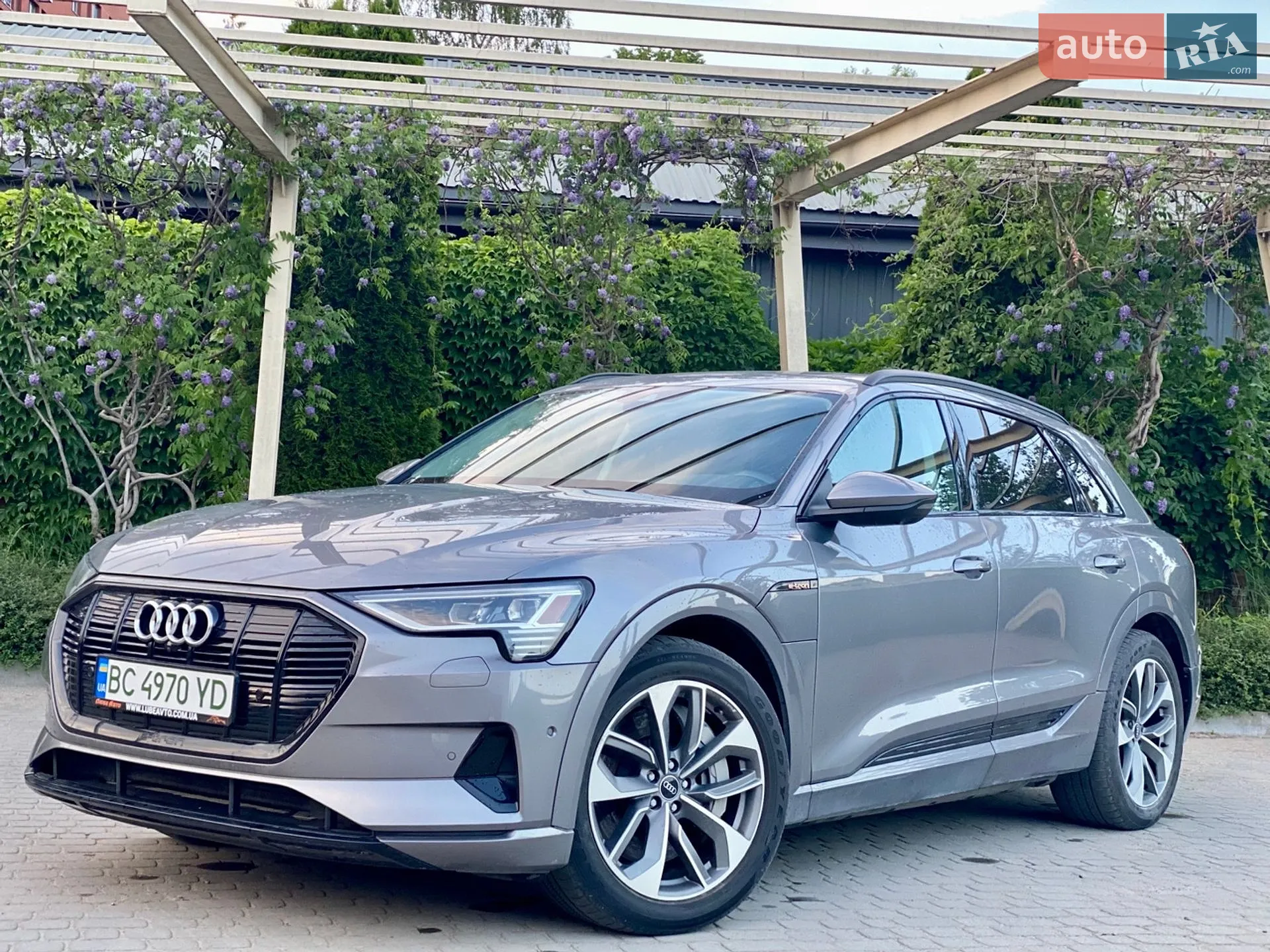 2020 Audi e-tron - фото 1