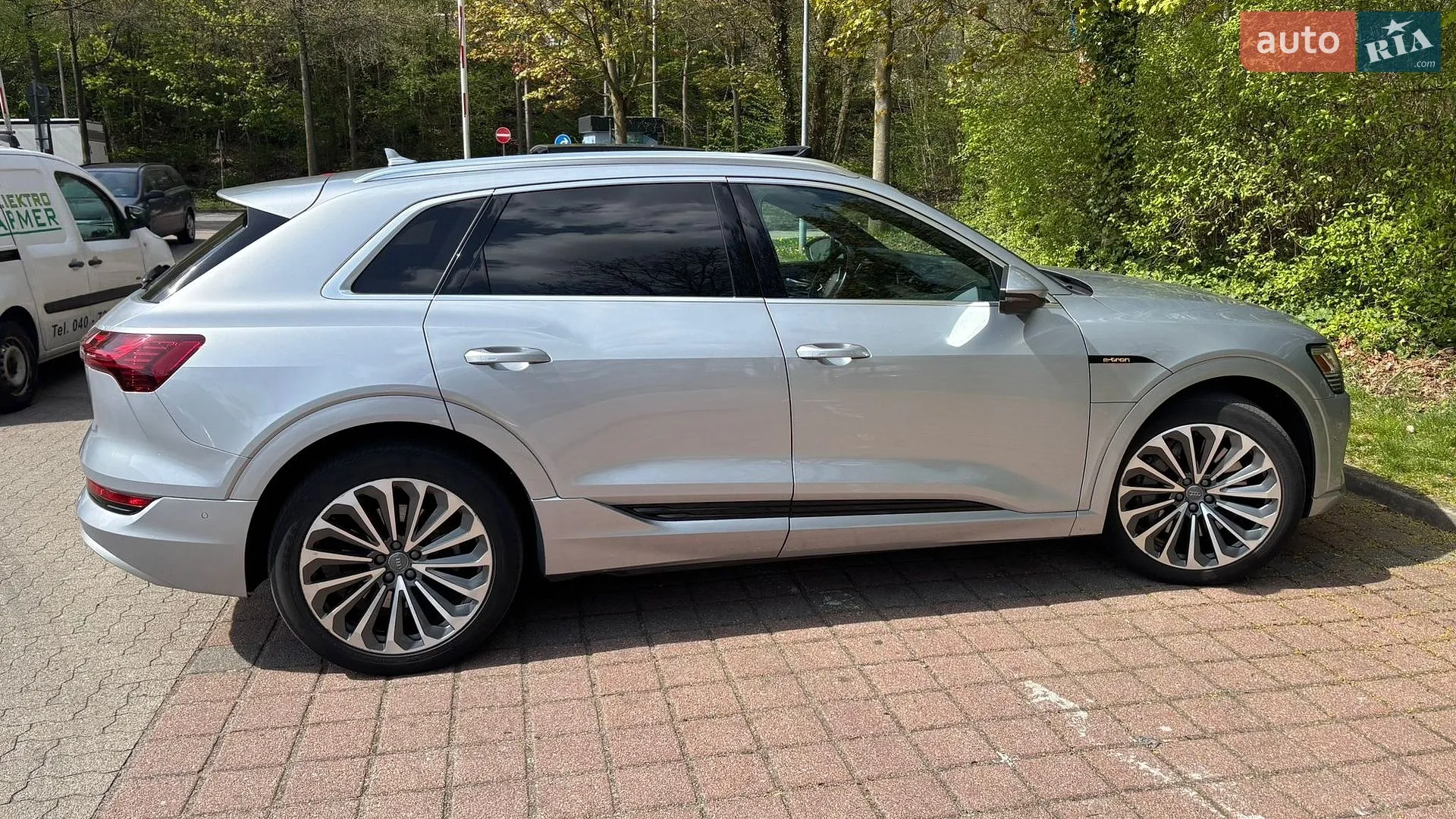 2019 Audi e-tron - мініатюра 4