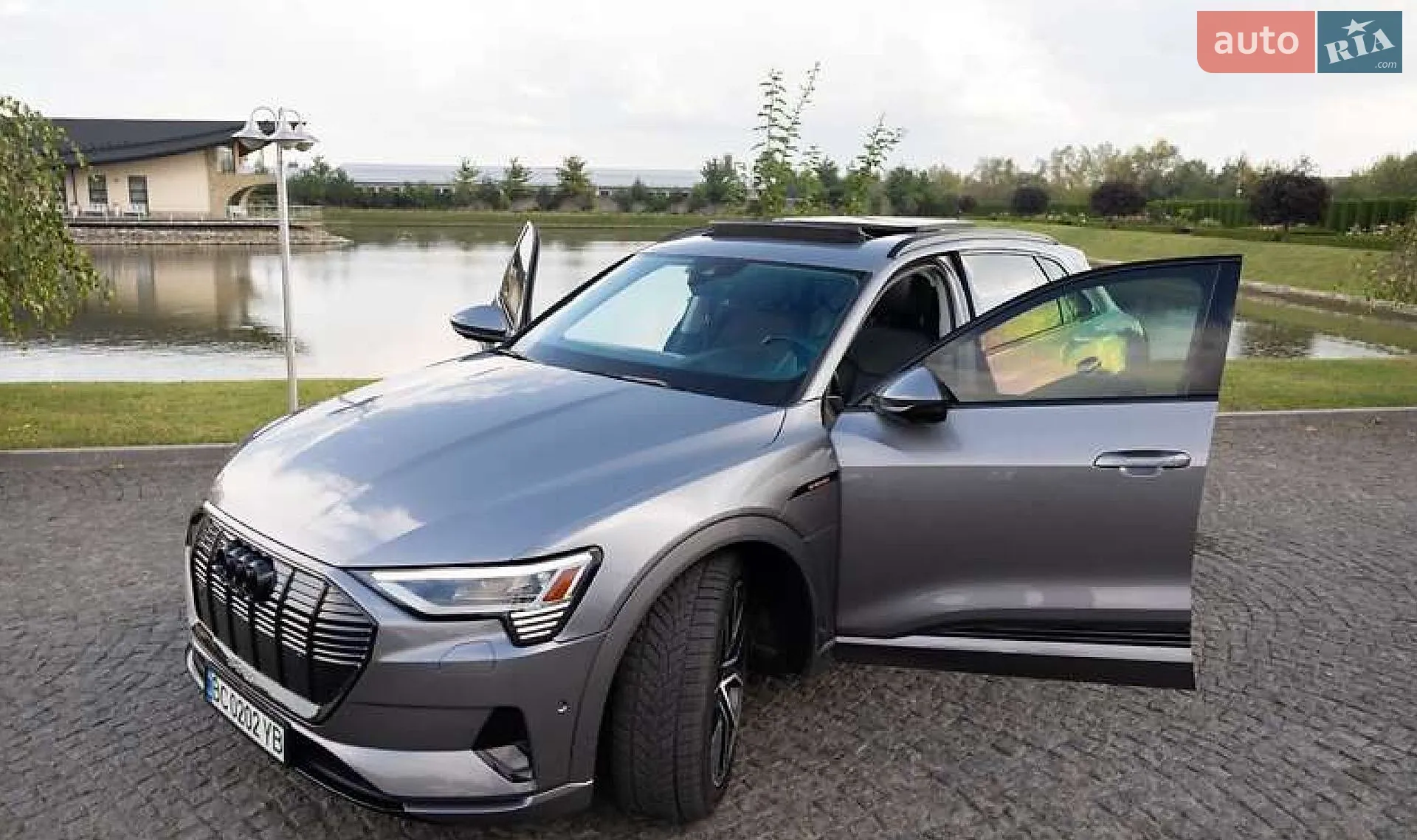 2020 Audi e-tron - мініатюра 6