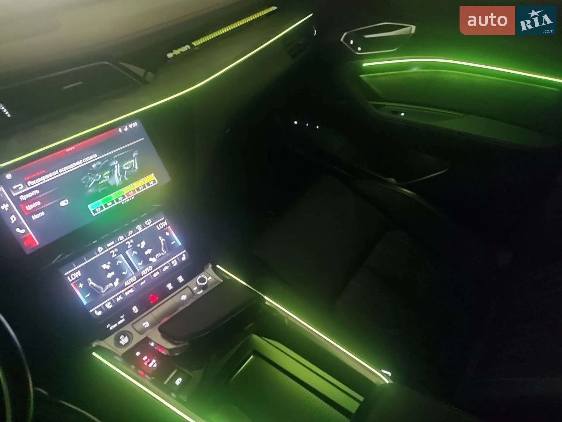 2020 Audi e-tron - мініатюра 61