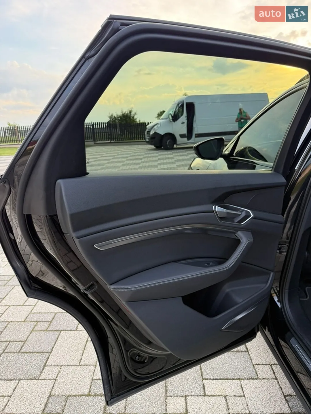 2021 Audi e-tron - мініатюра 20
