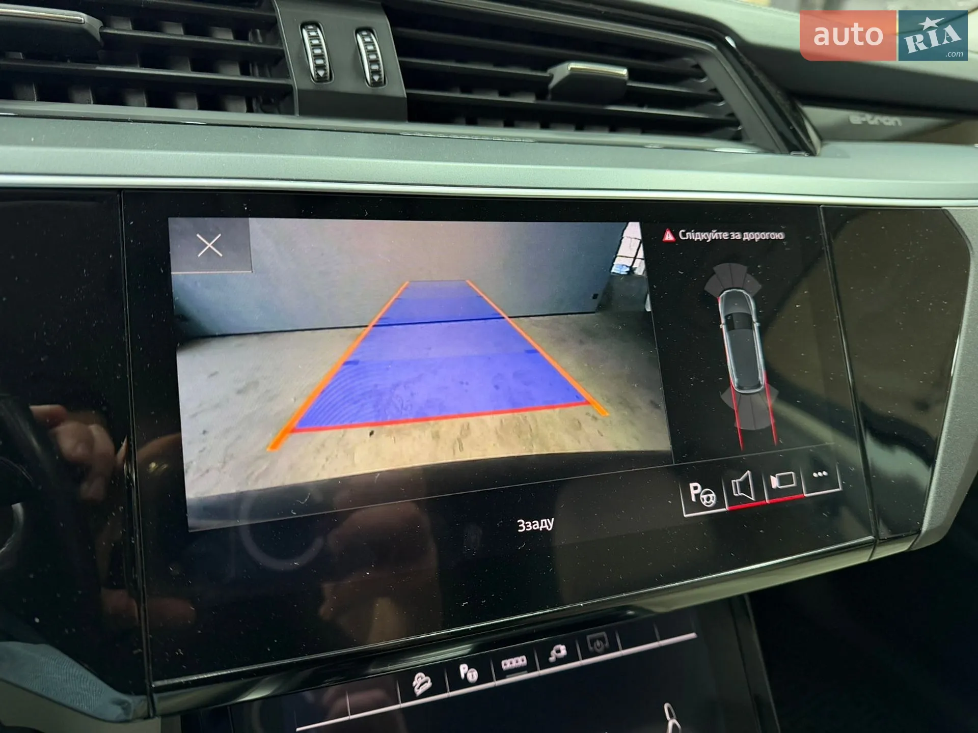 2020 Audi e-tron - мініатюра 20