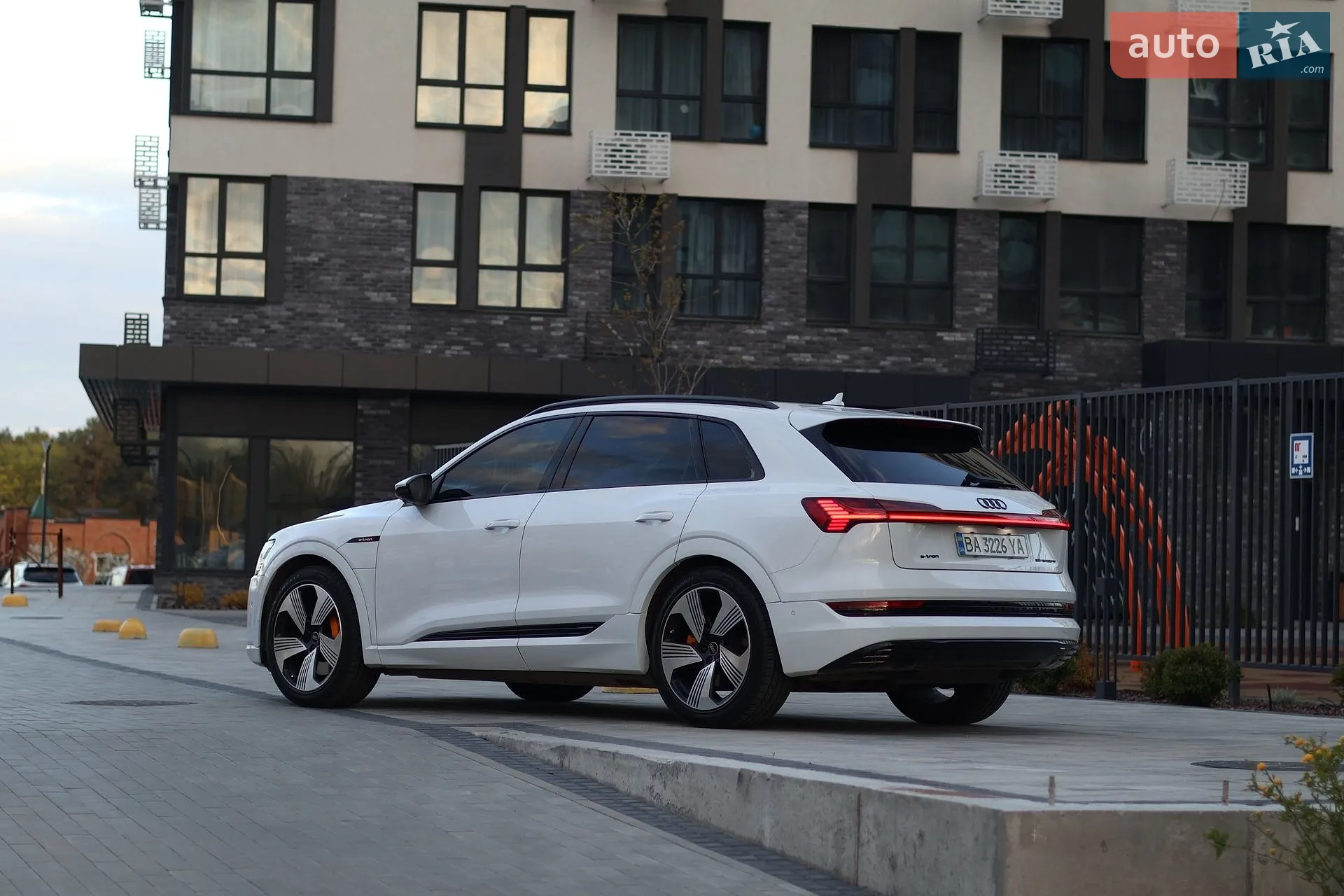 2021 Audi e-tron - мініатюра 4