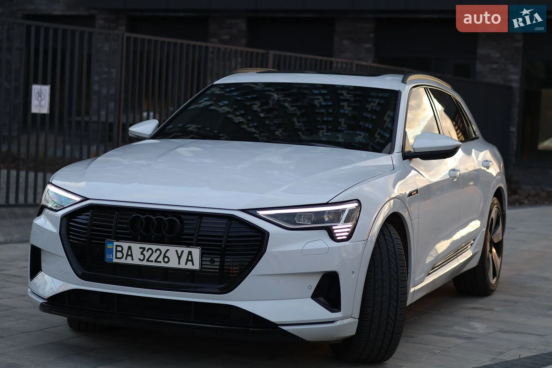 2021 Audi e-tron - мініатюра 11