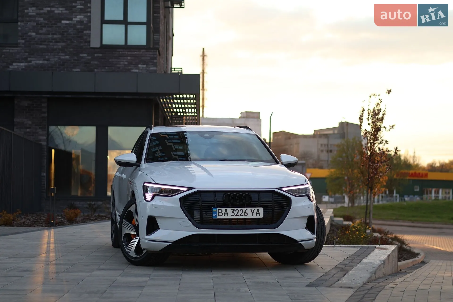 2021 Audi e-tron - мініатюра 13