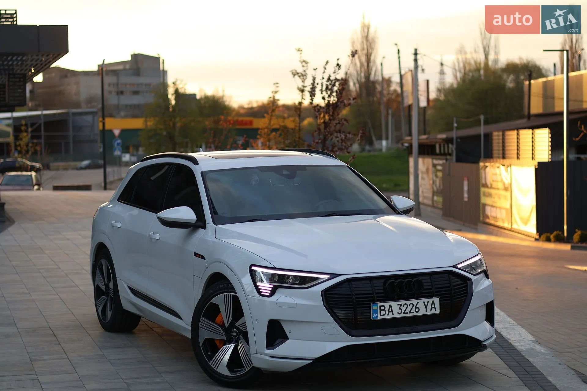 2021 Audi e-tron - мініатюра 18