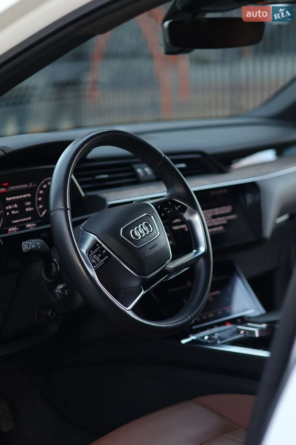 2021 Audi e-tron - мініатюра 24