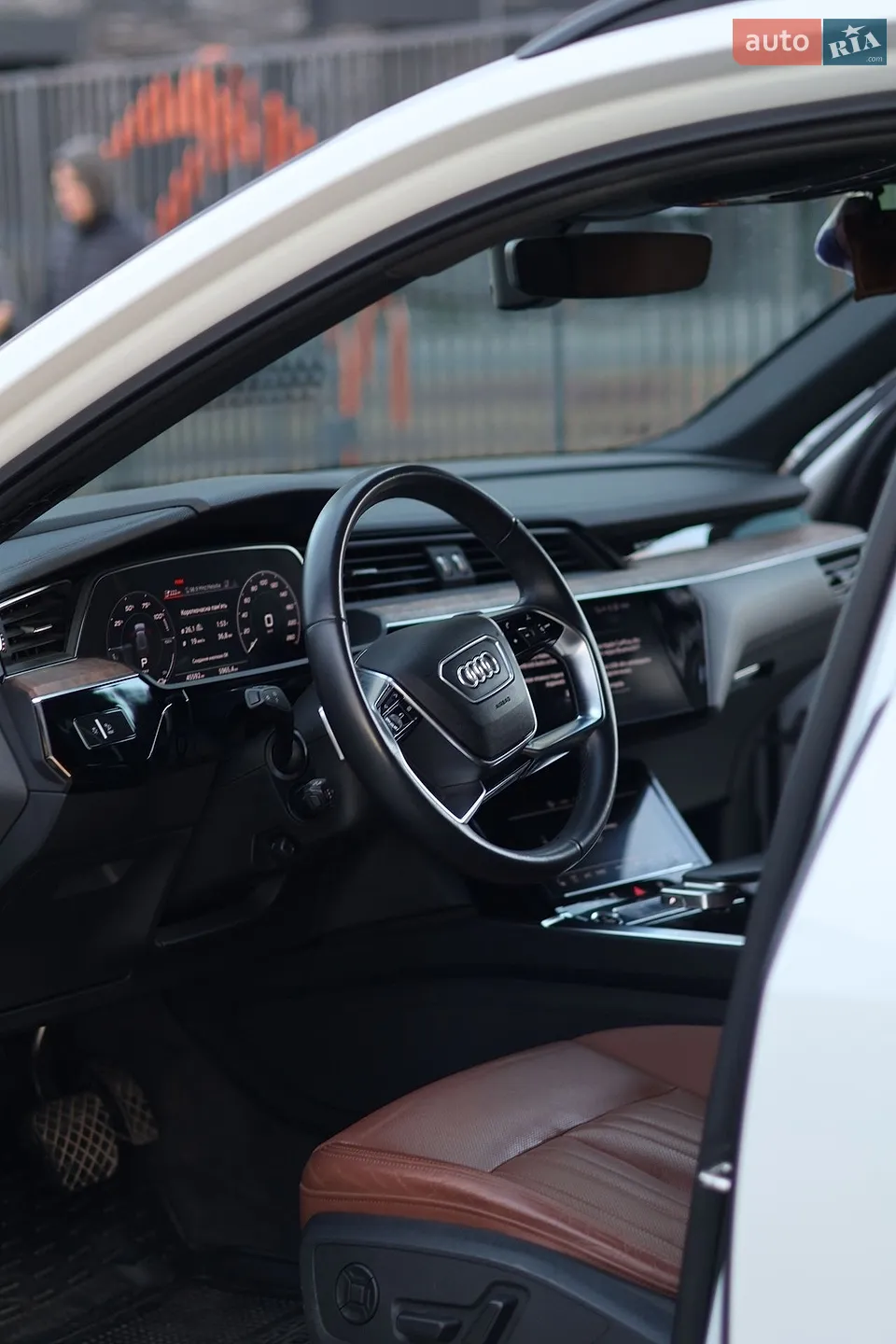 2021 Audi e-tron - мініатюра 25