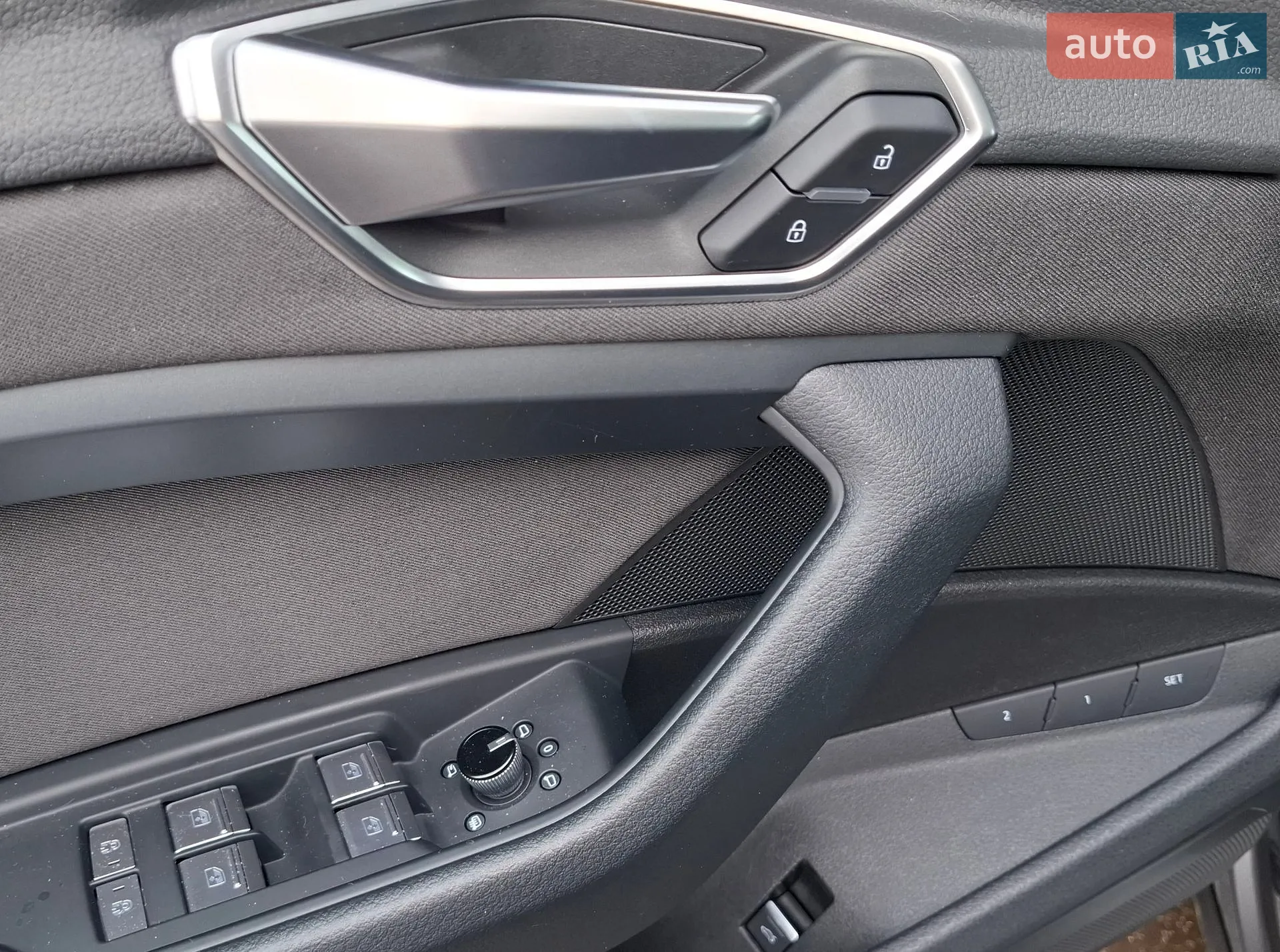2020 Audi e-tron - мініатюра 16