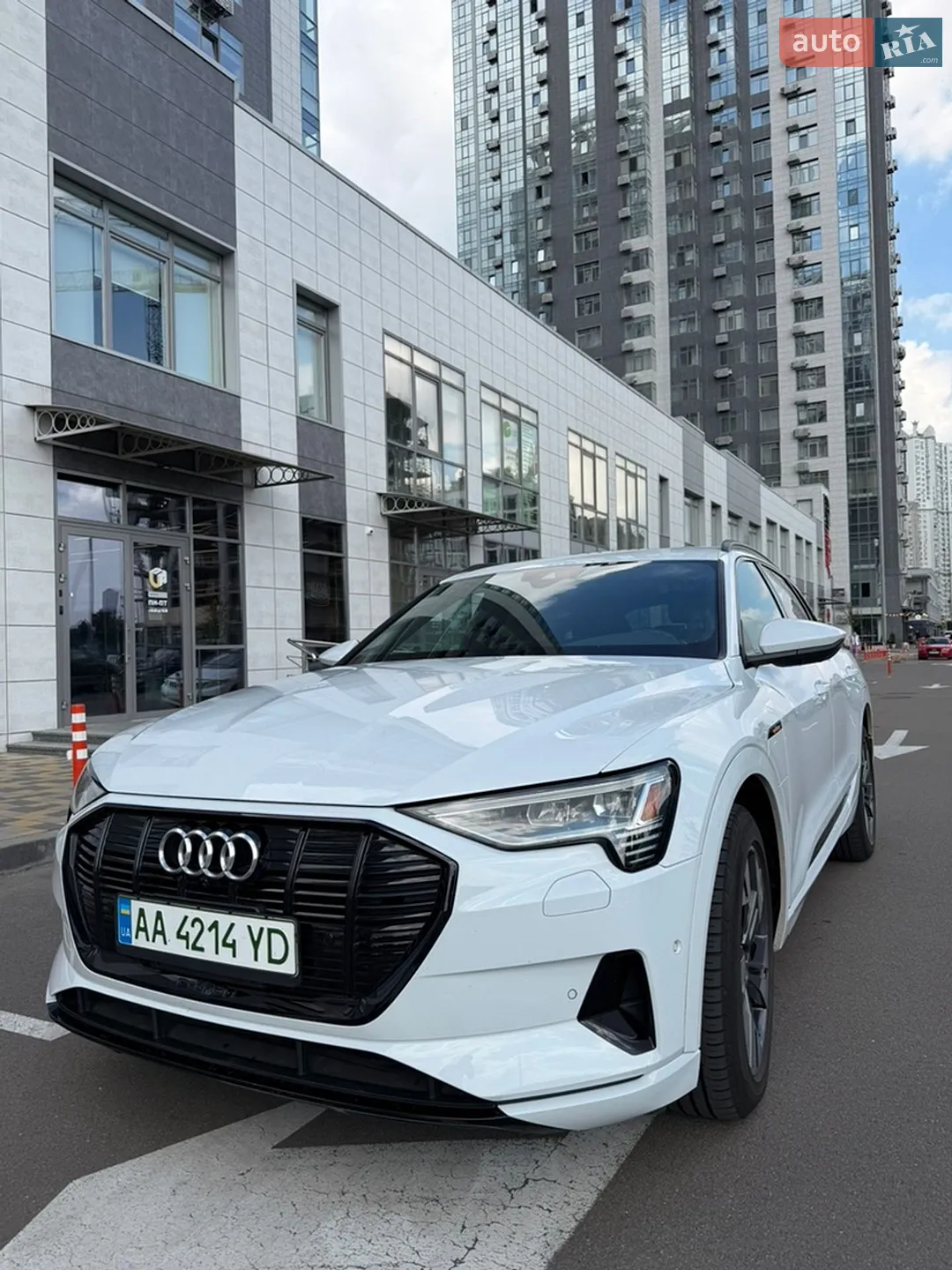 2021 Audi e-tron - мініатюра 4