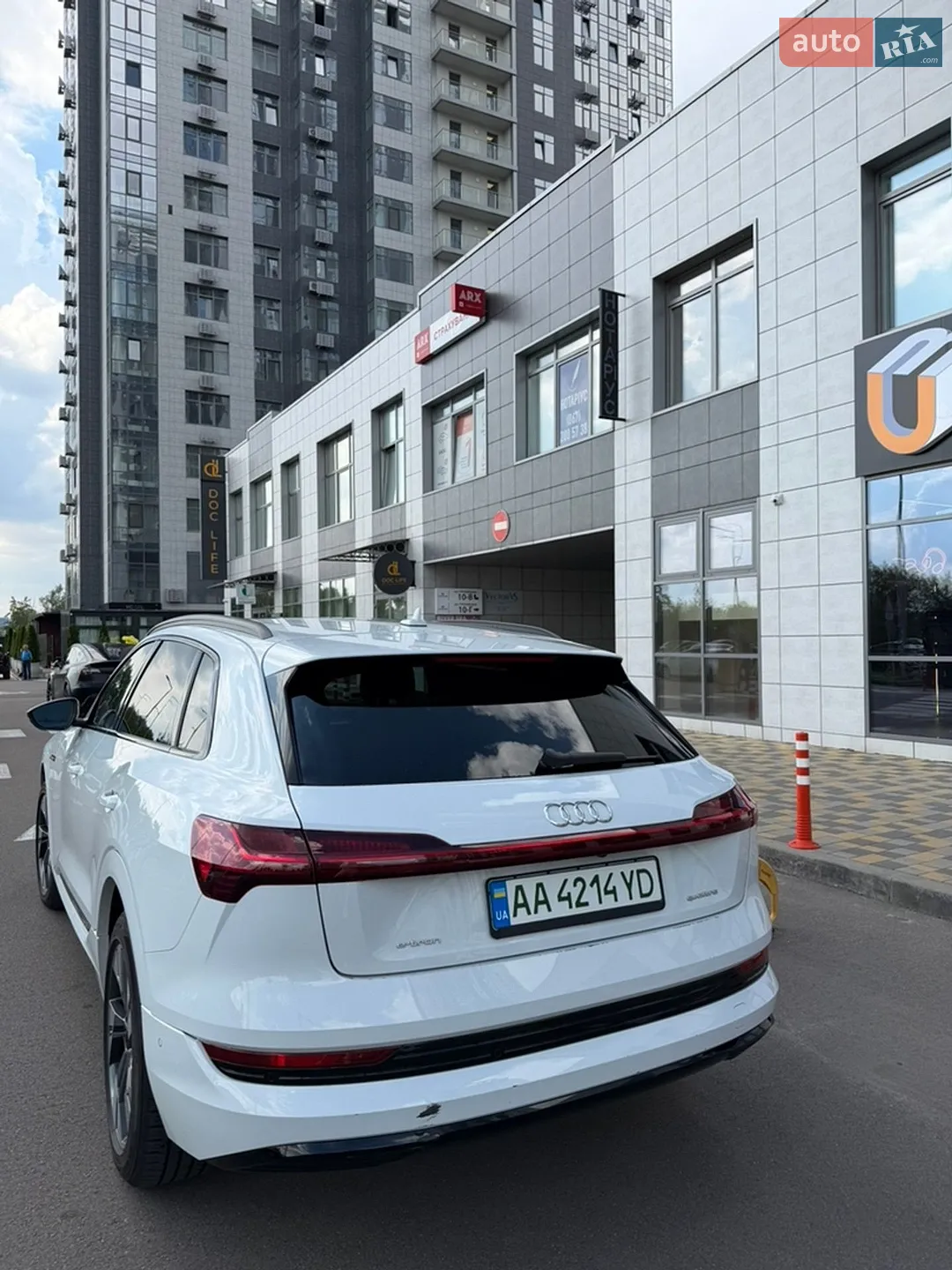 2021 Audi e-tron - мініатюра 9