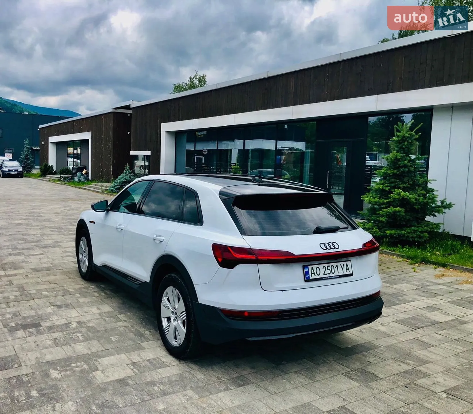 2019 Audi e-tron - мініатюра 25