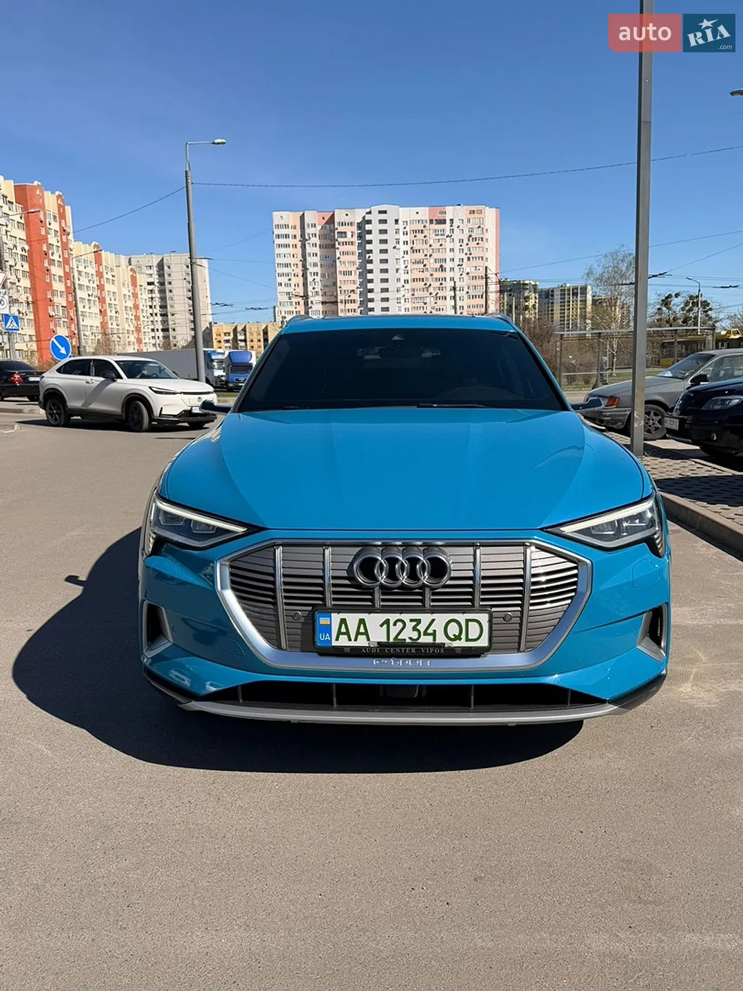 2019 Audi e-tron - мініатюра 2