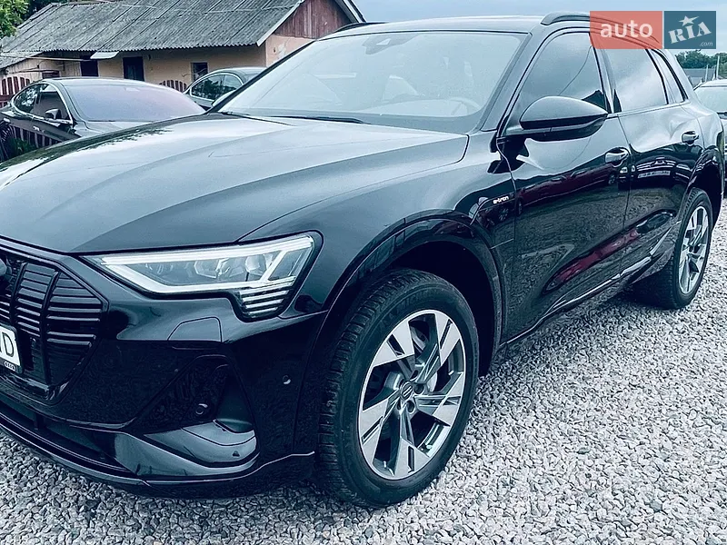 Audi e-tron 2019