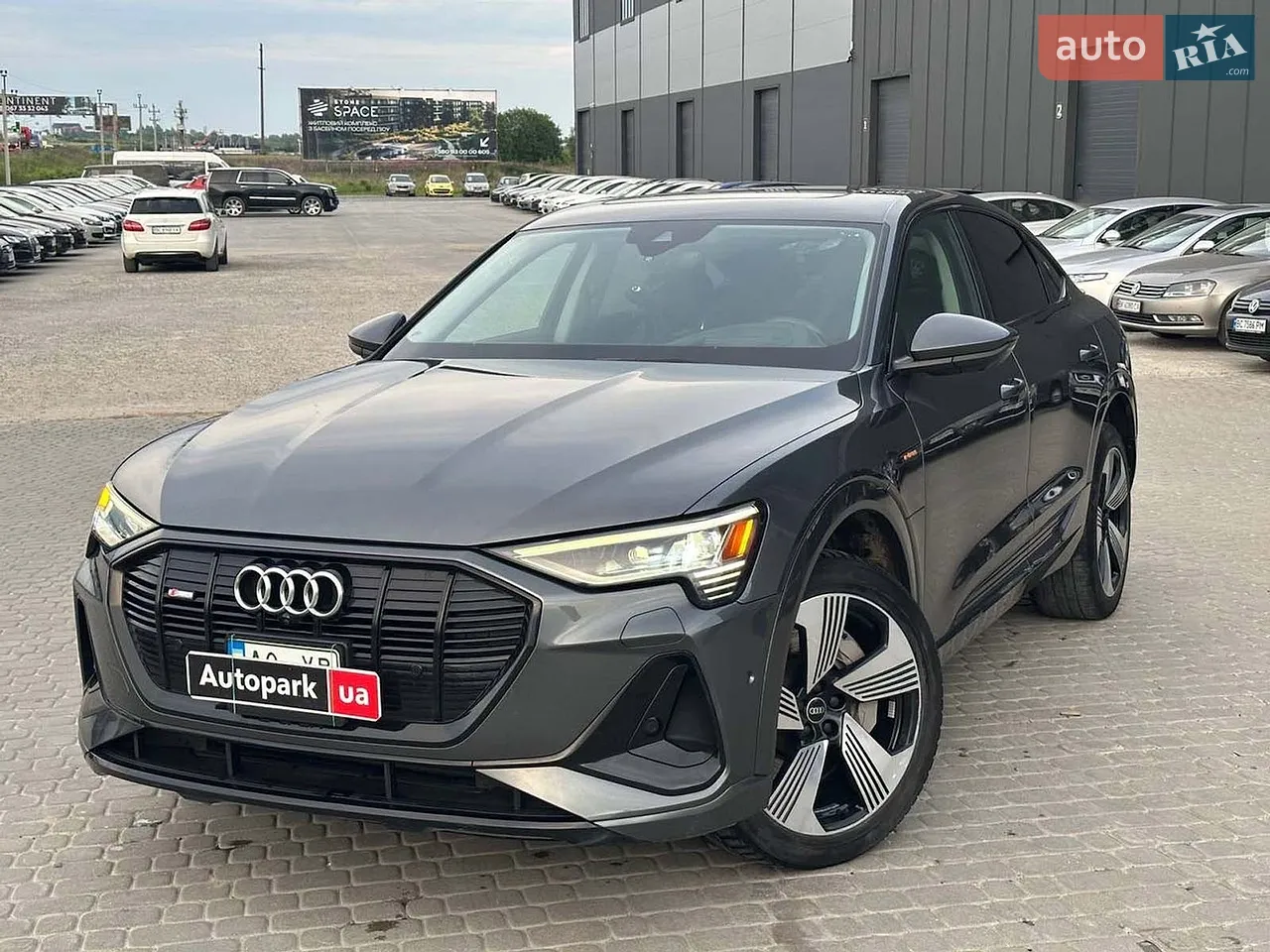 2019 Audi e-tron - мініатюра 18