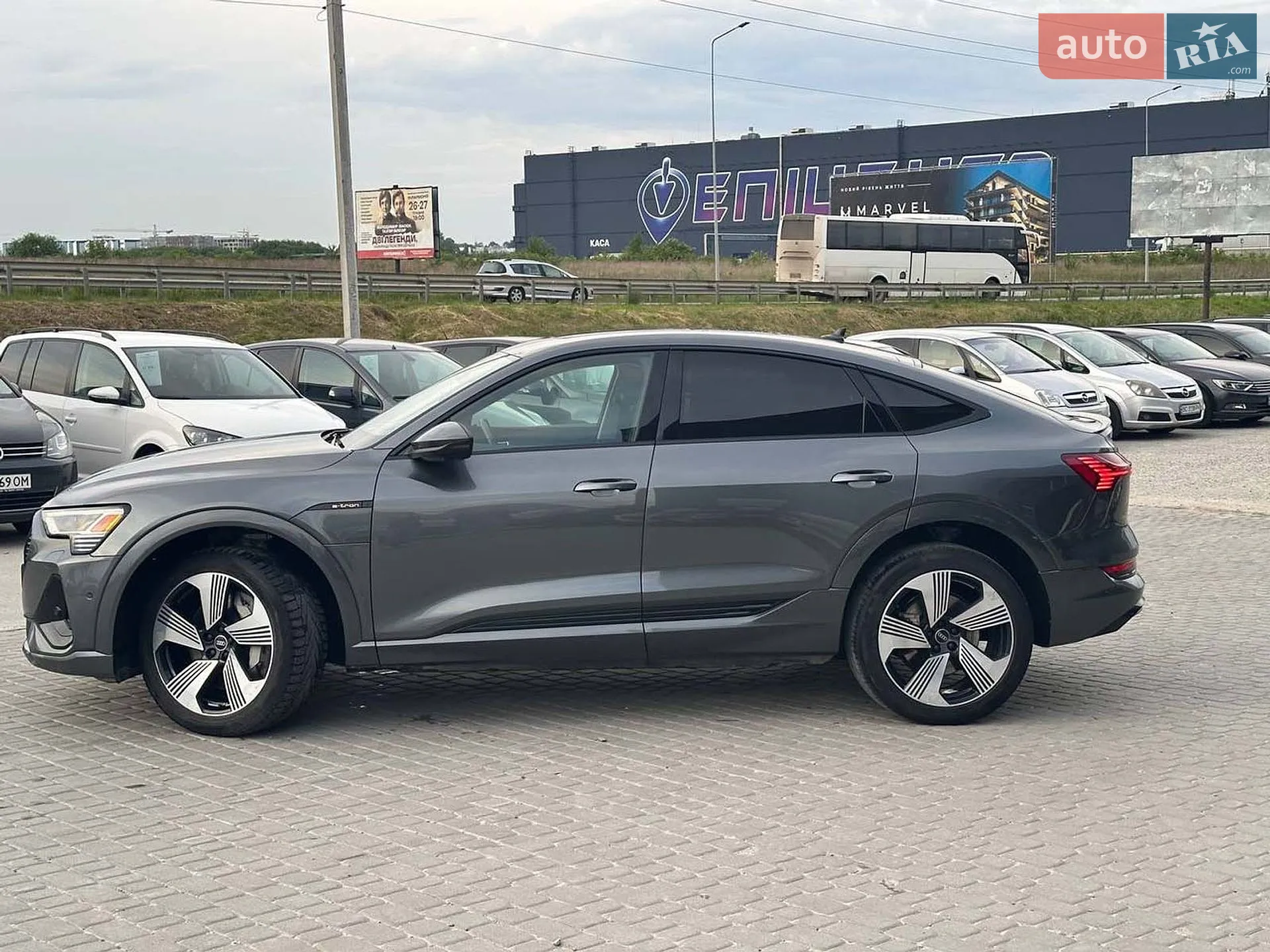 2020 Audi e-tron - мініатюра 3