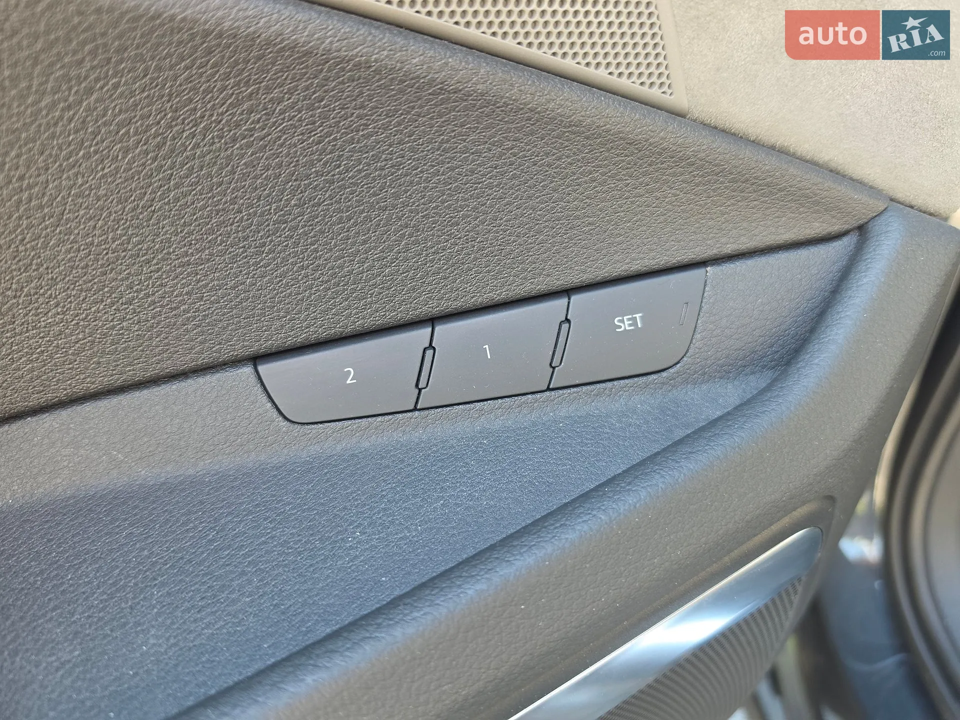2020 Audi e-tron - мініатюра 35