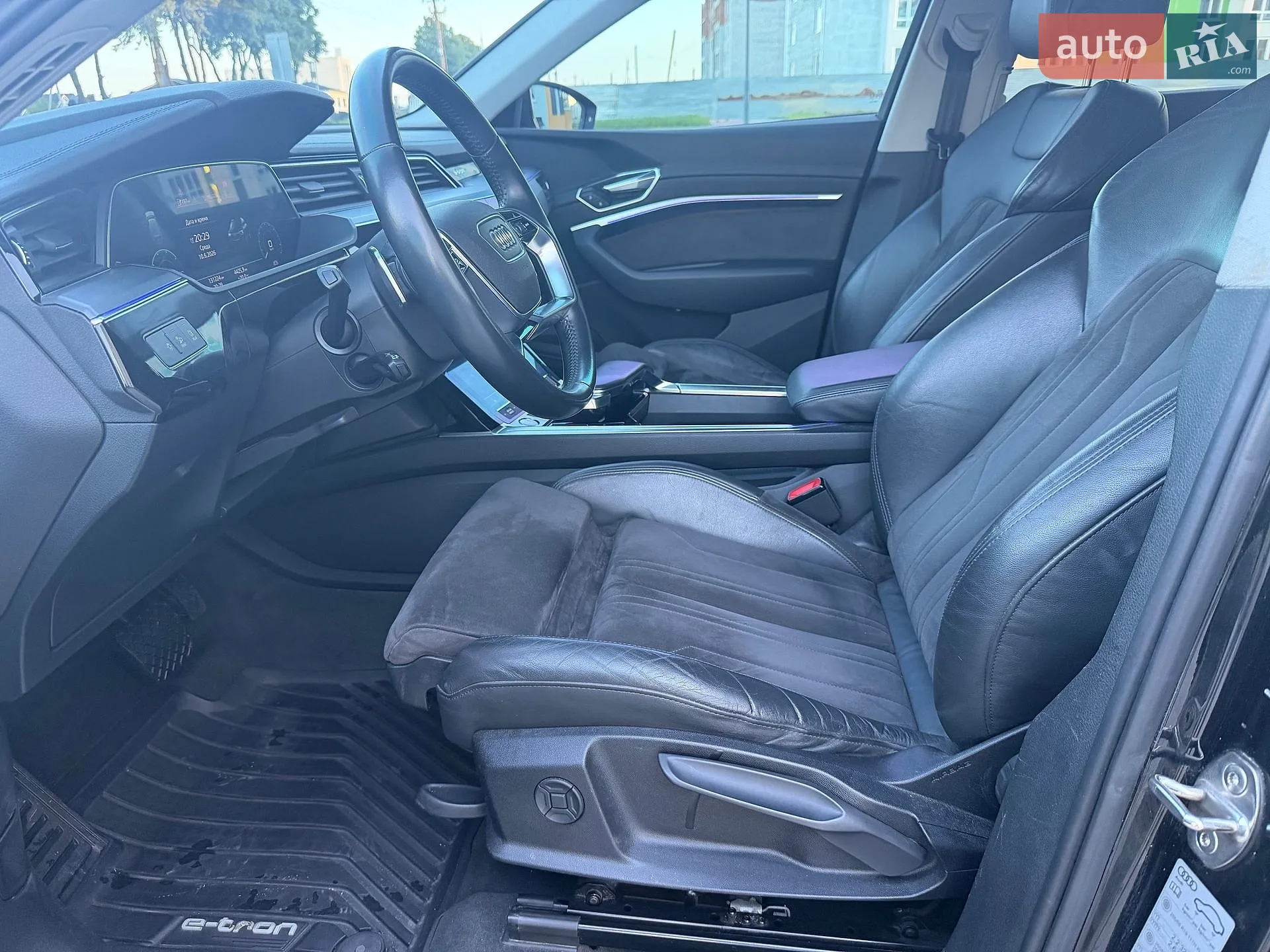2019 Audi e-tron - мініатюра 50