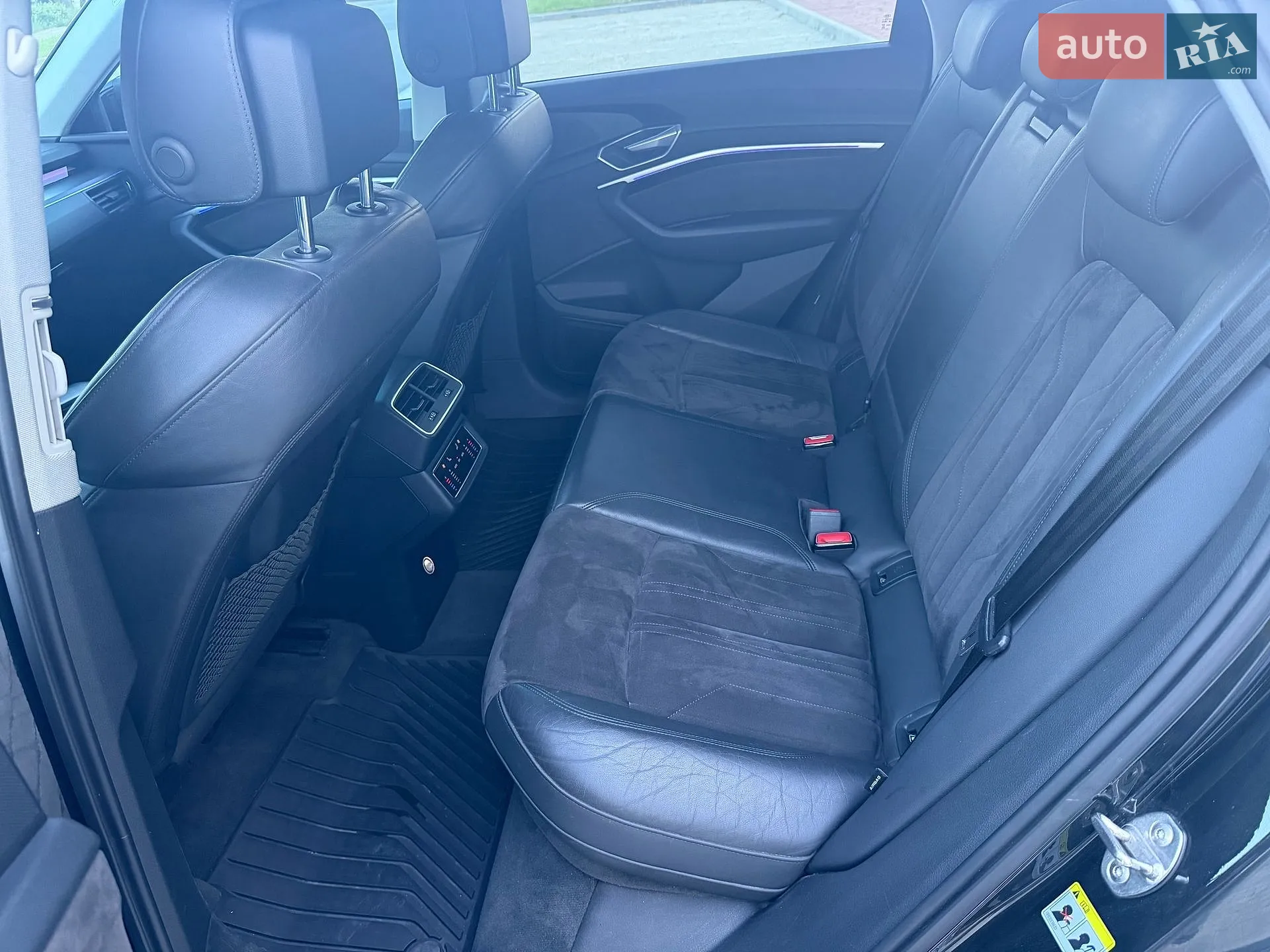 2019 Audi e-tron - мініатюра 63