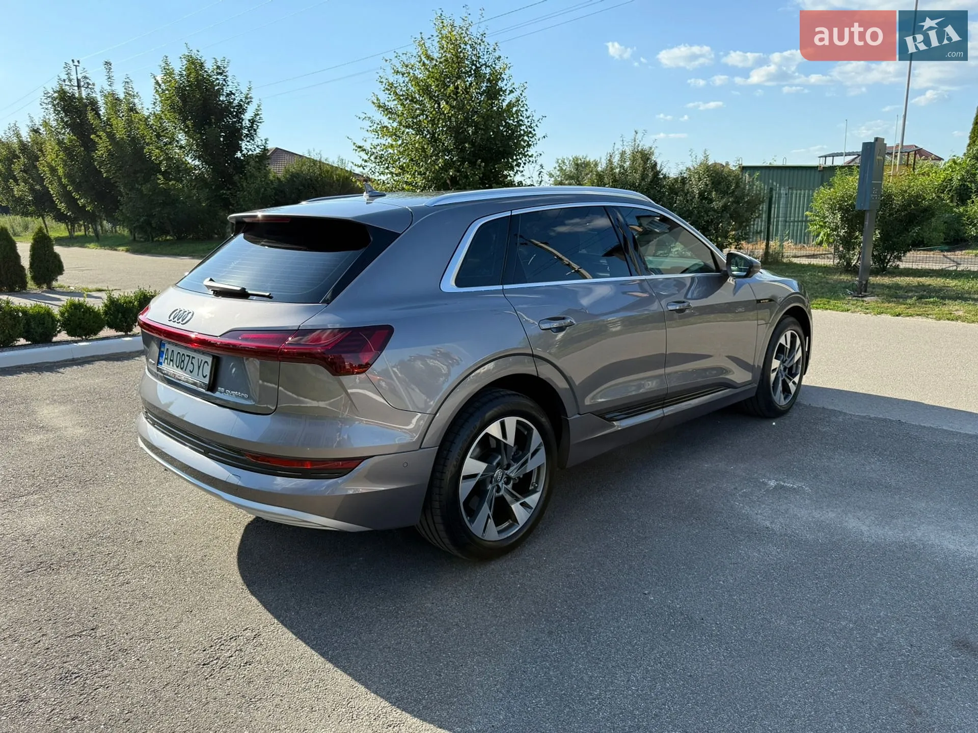2020 Audi e-tron - мініатюра 23