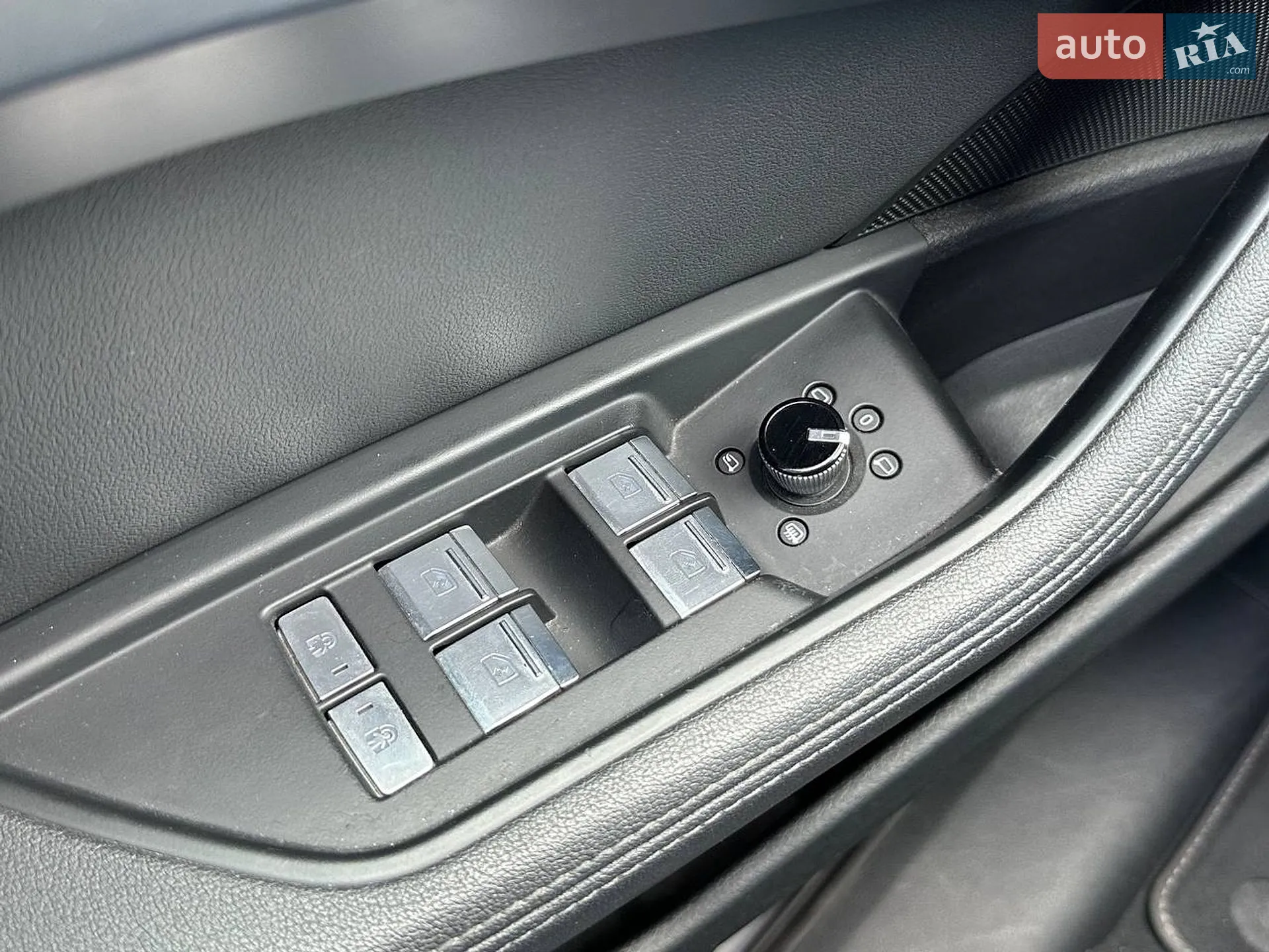 2019 Audi e-tron - мініатюра 25