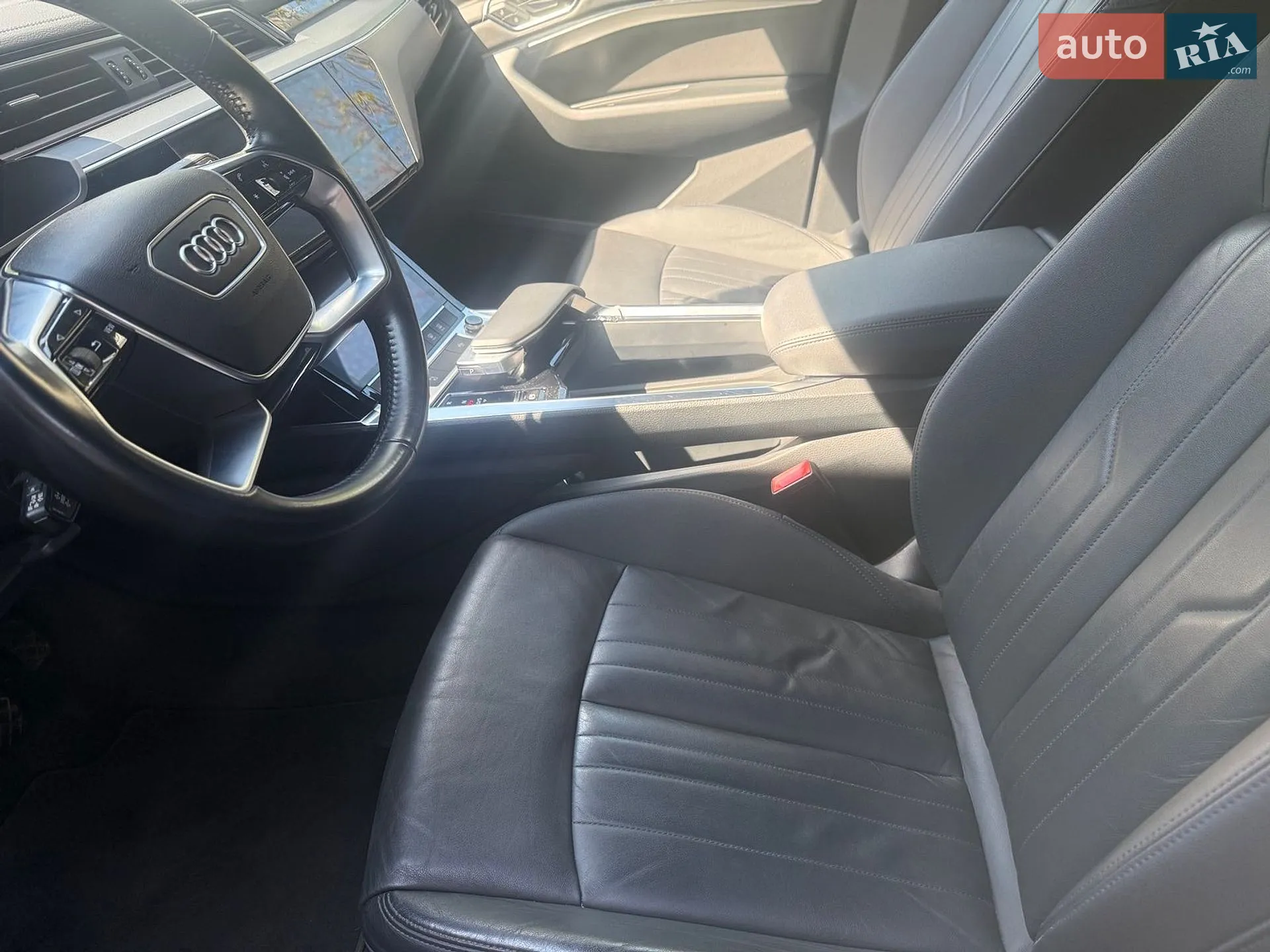 2020 Audi e-tron - мініатюра 61