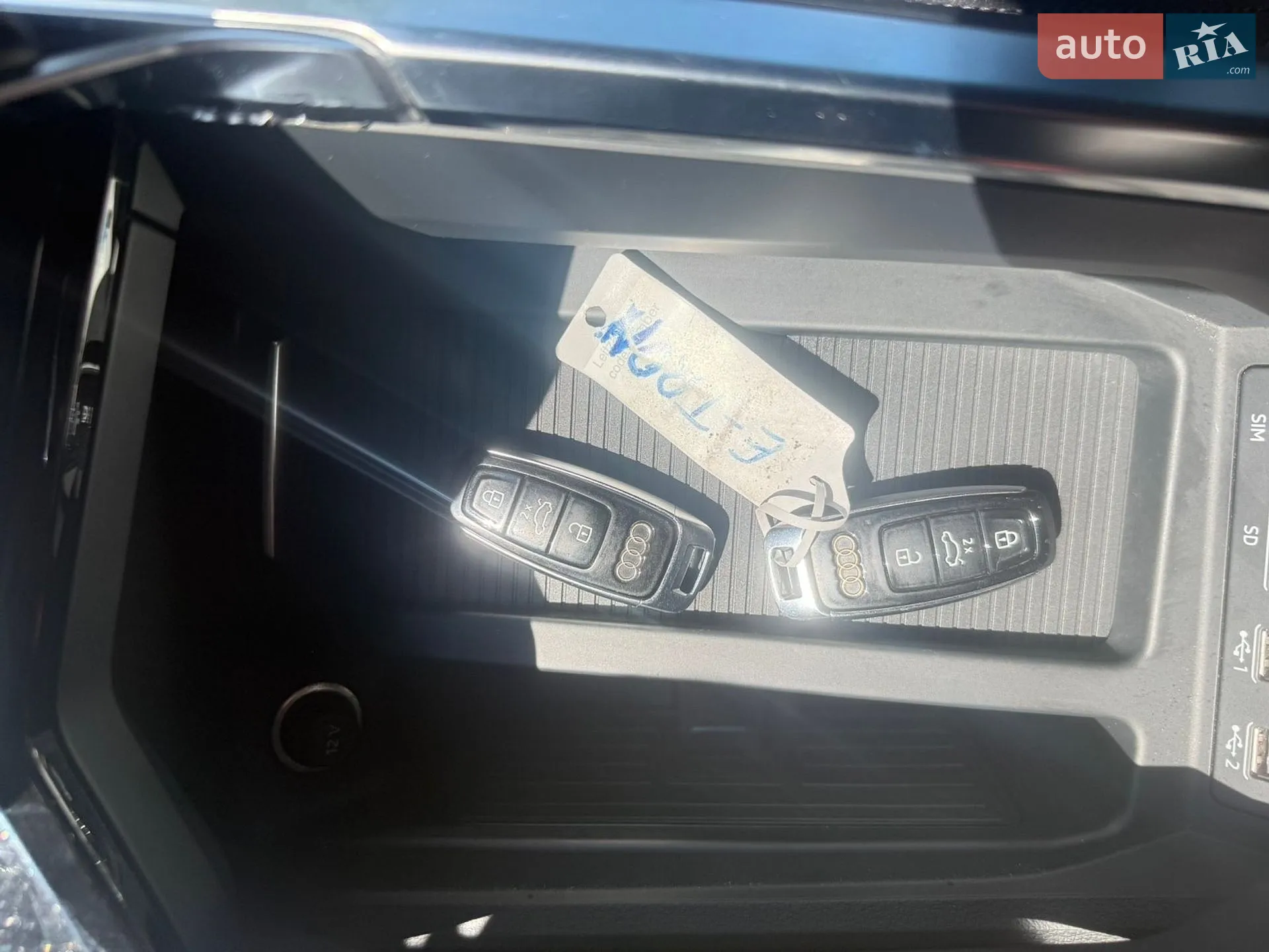 2020 Audi e-tron - мініатюра 80