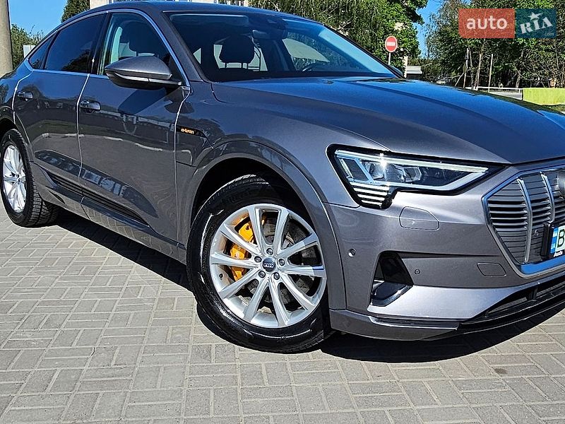 Позашляховик / Кросовер Audi e-tron 2020 в Тернополі
