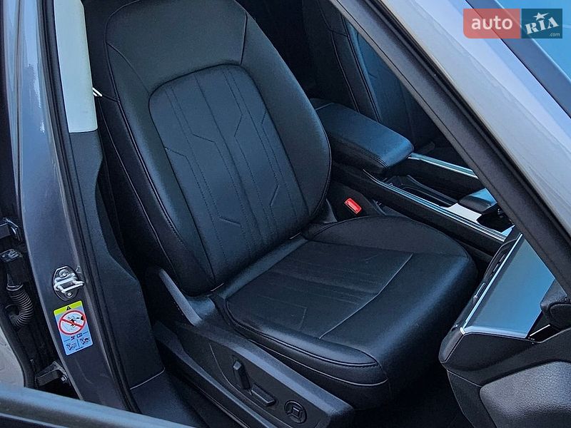 Позашляховик / Кросовер Audi e-tron 2020 в Тернополі