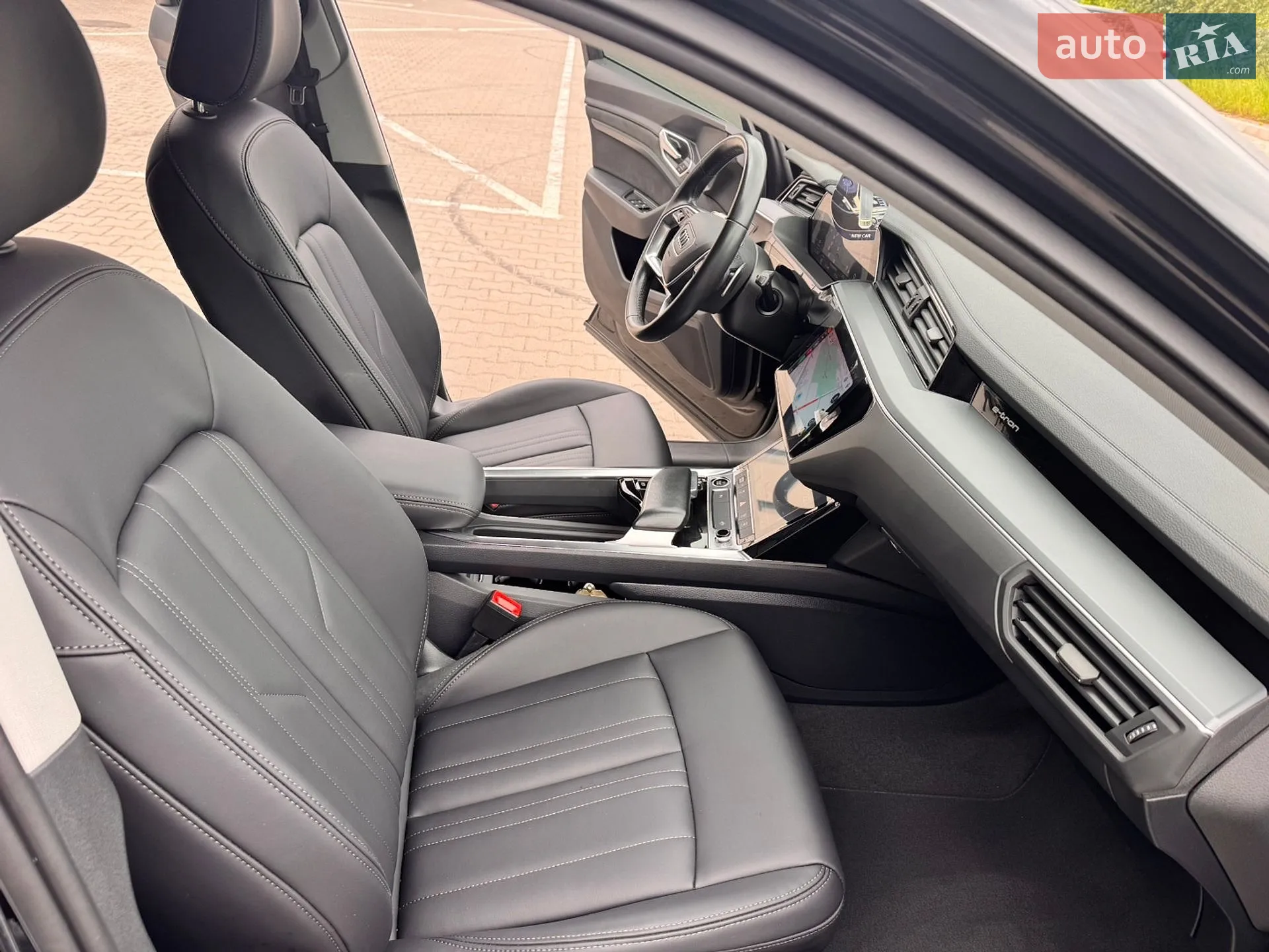 2022 Audi e-tron - мініатюра 29
