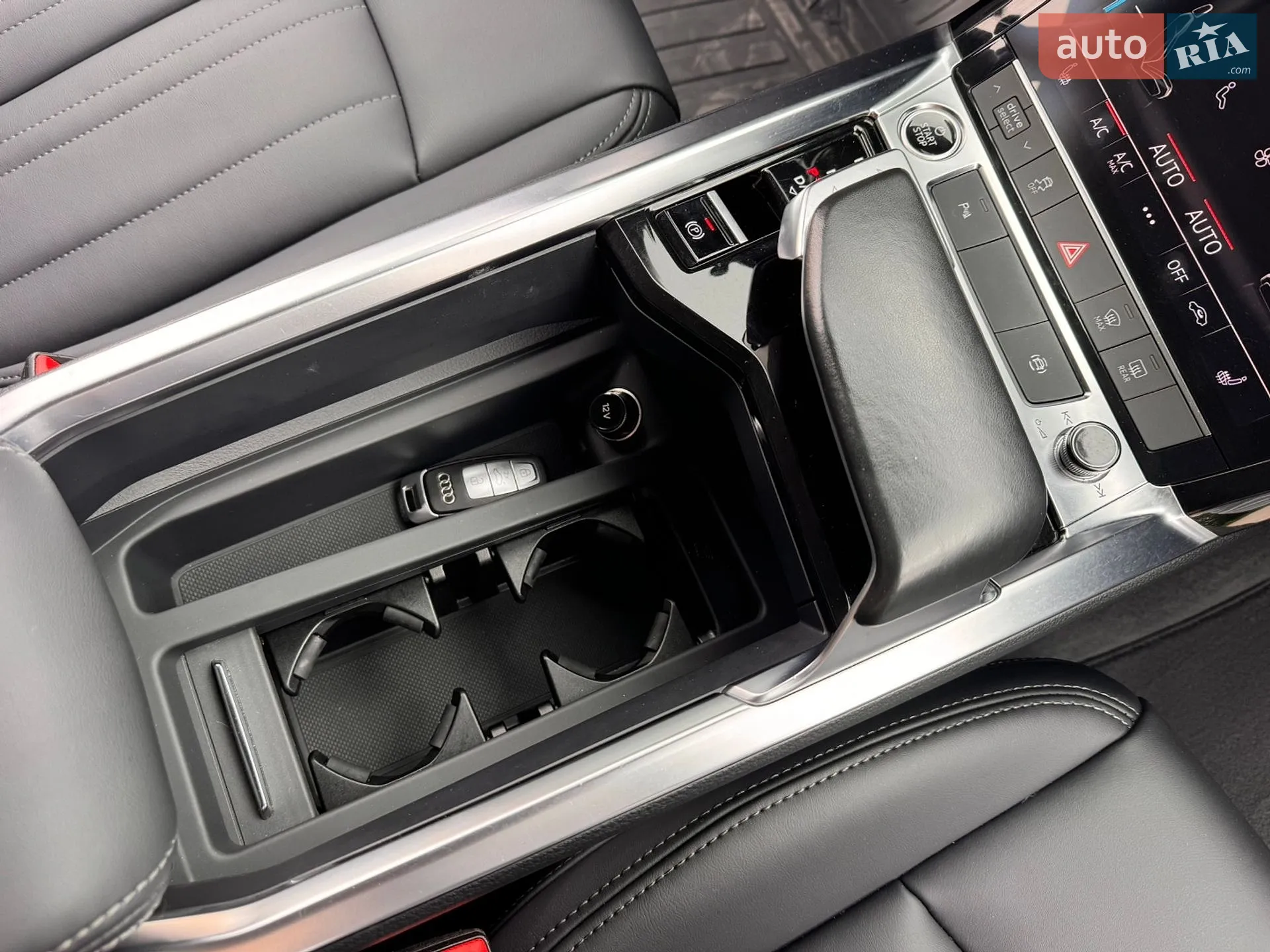 2022 Audi e-tron - мініатюра 30