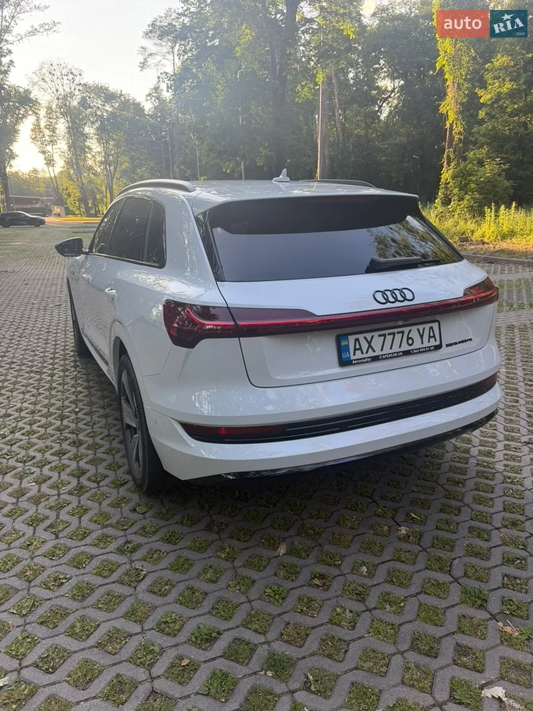 2019 Audi e-tron - мініатюра 6