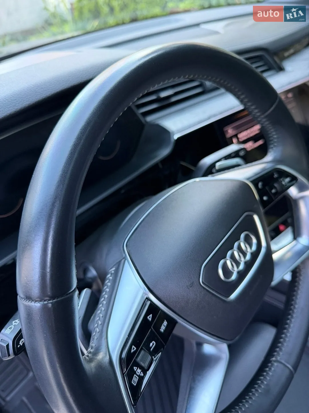 2019 Audi e-tron - мініатюра 14