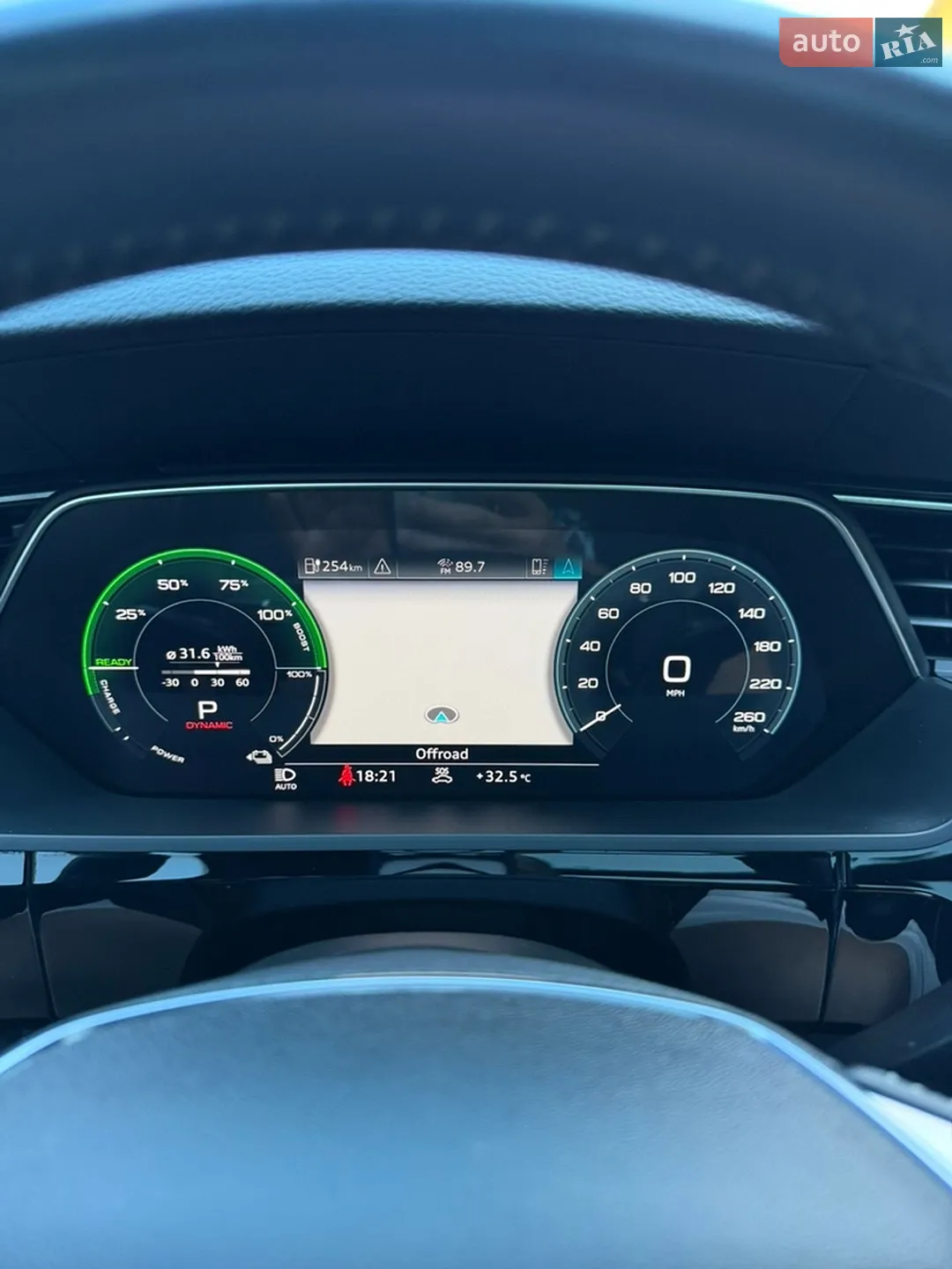 2019 Audi e-tron - мініатюра 21