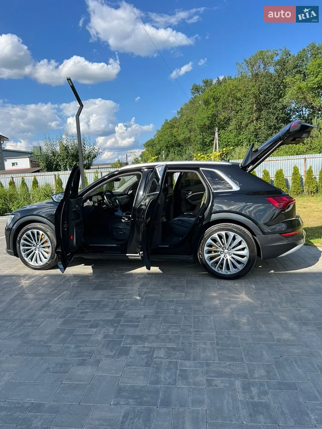 2018 Audi e-tron - мініатюра 22