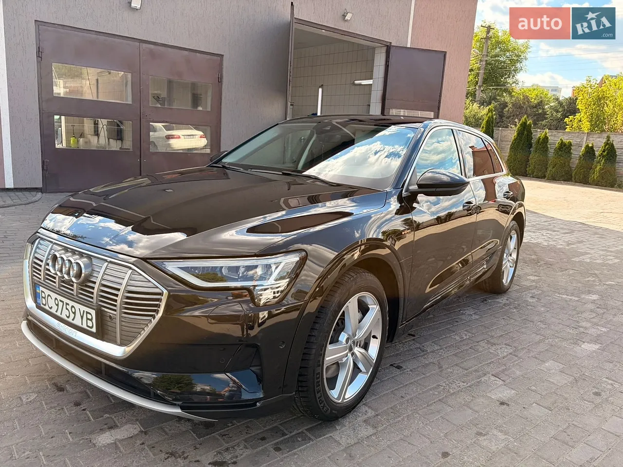 2020 Audi e-tron - мініатюра 14