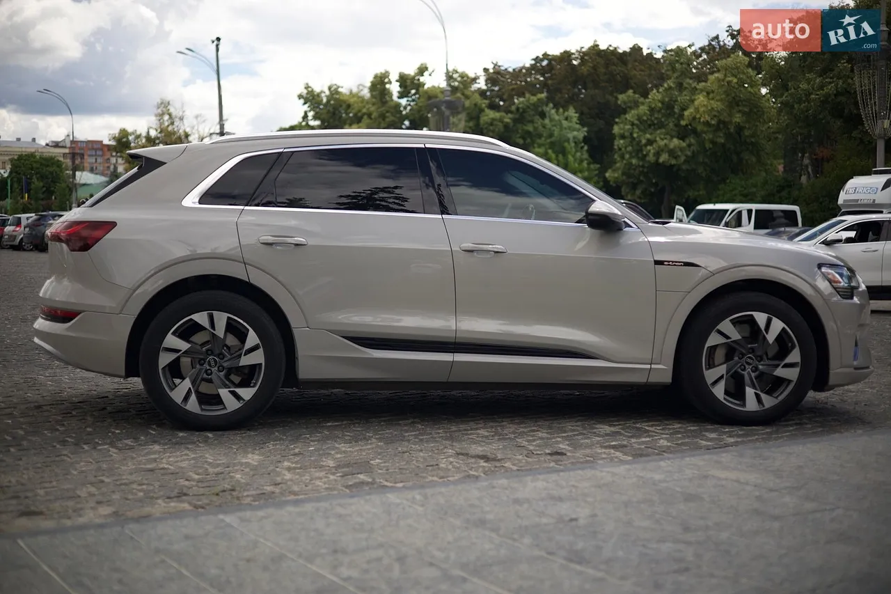 2021 Audi e-tron - мініатюра 37