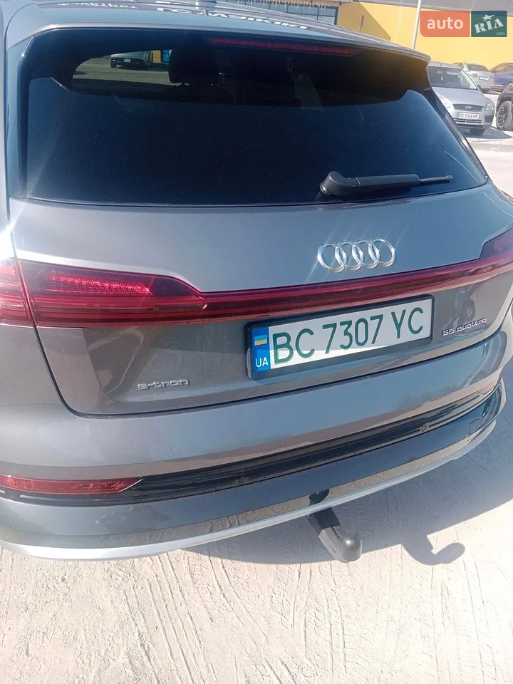 2019 Audi e-tron - мініатюра 28