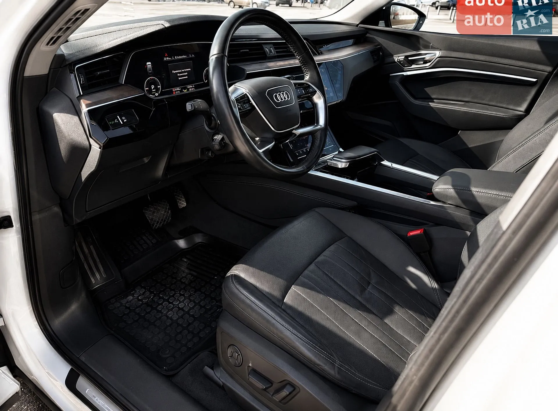 2019 Audi e-tron - мініатюра 13