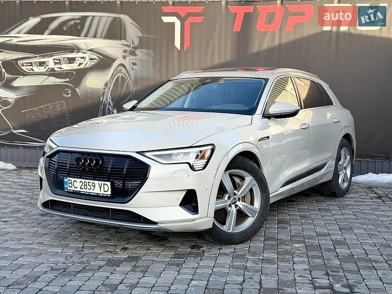 Audi e-tron 2019 VIN WA1LAAGE2KB024948 фото оголошення 3 з 114