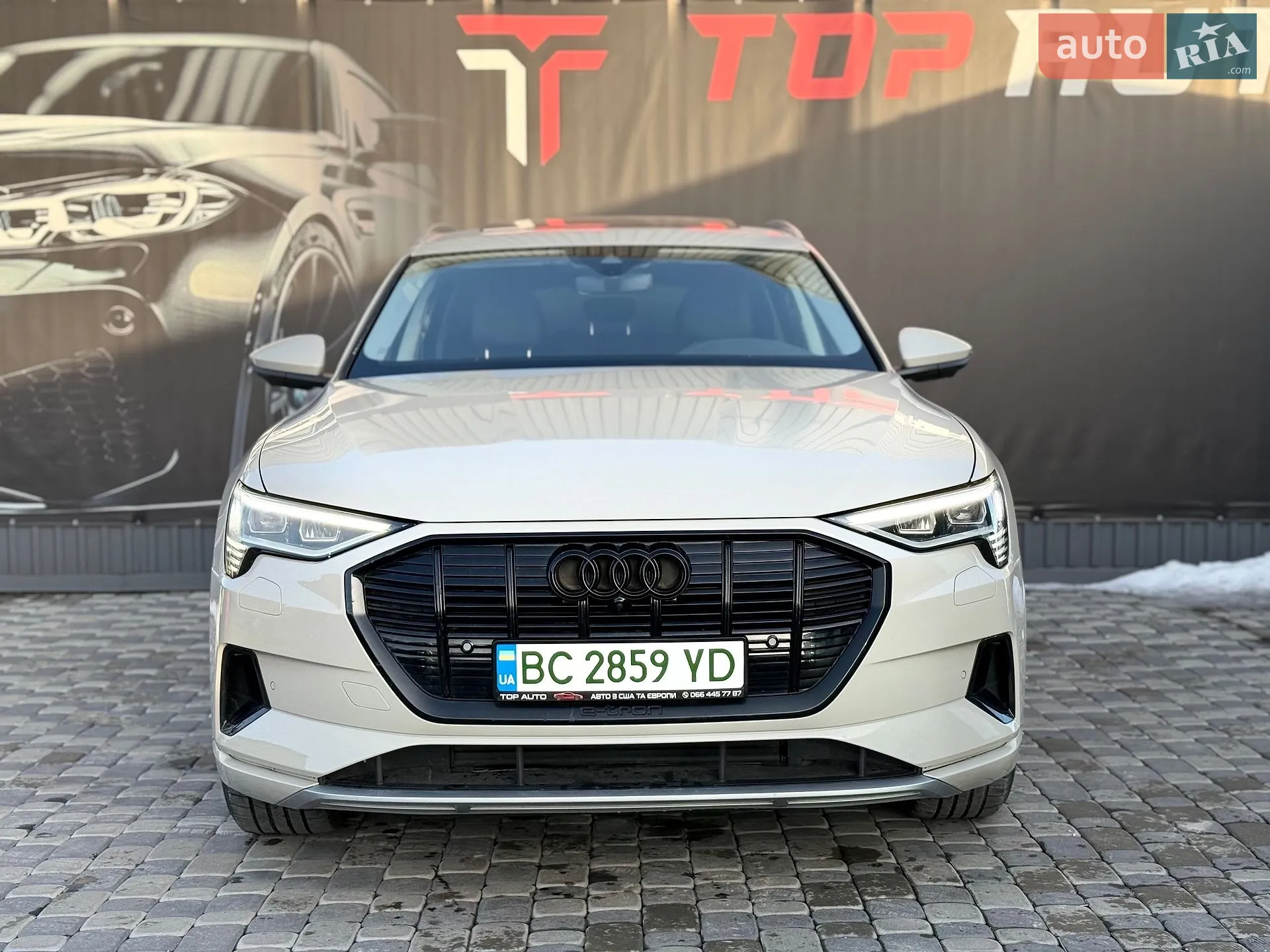 2019 Audi e-tron - мініатюра 11