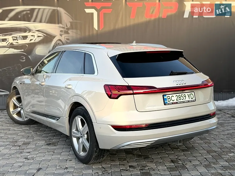 Audi e-tron 2019 VIN WA1LAAGE2KB024948 фото оголошення 19 з 114