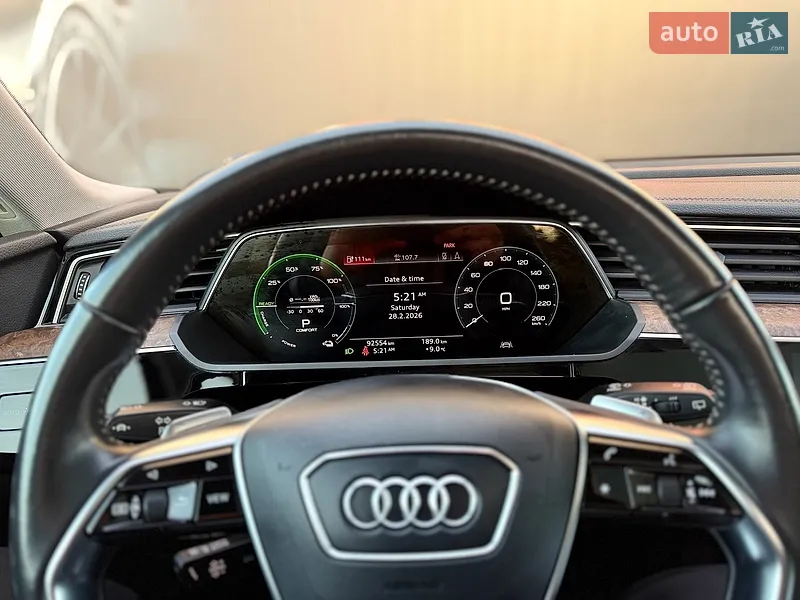 Audi e-tron 2019 VIN WA1LAAGE2KB024948 фото оголошення 39 з 114