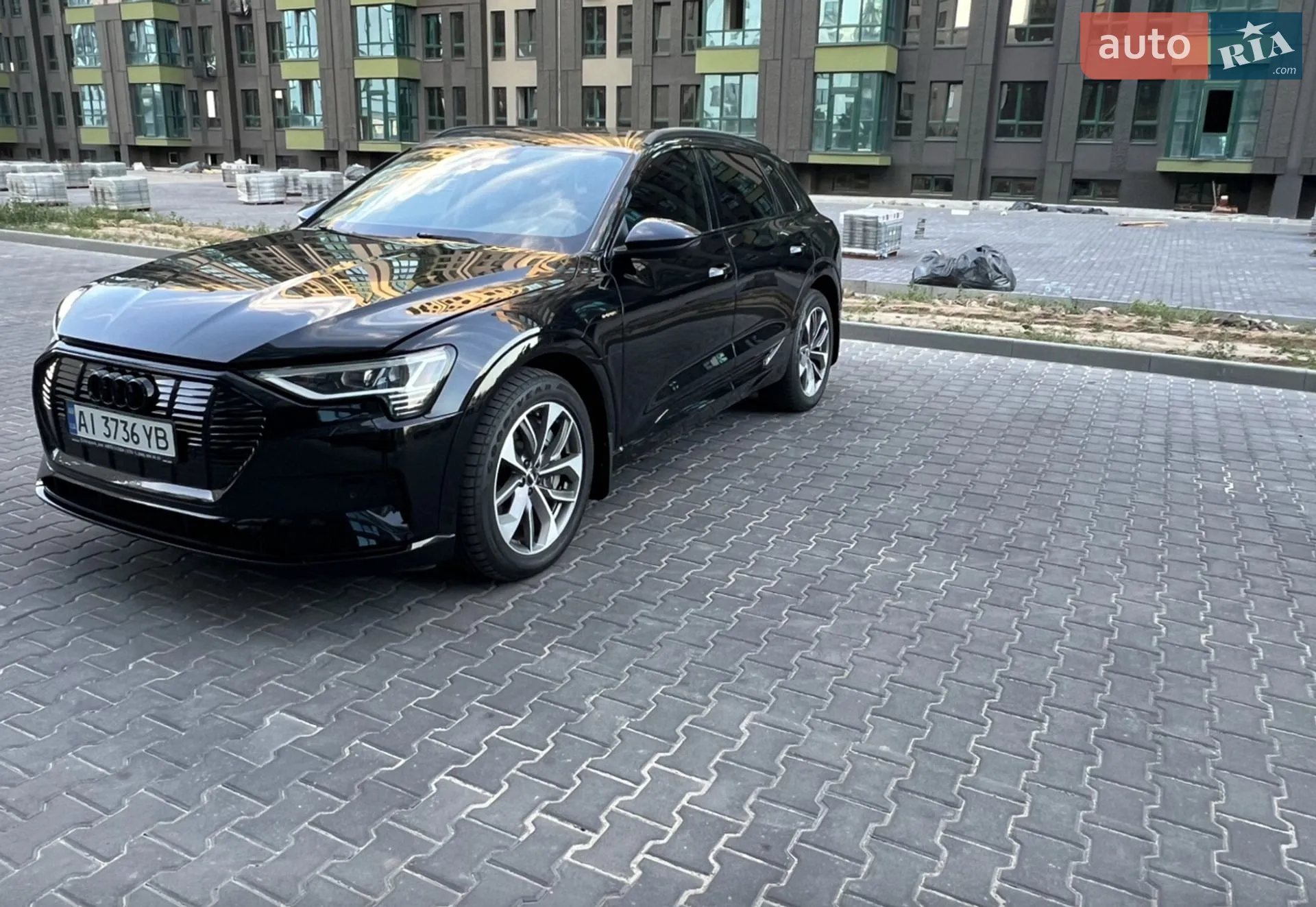 Audi e-tron 2020 VIN WA1AAAGE5MB003196 фото оголошення 5 з 5